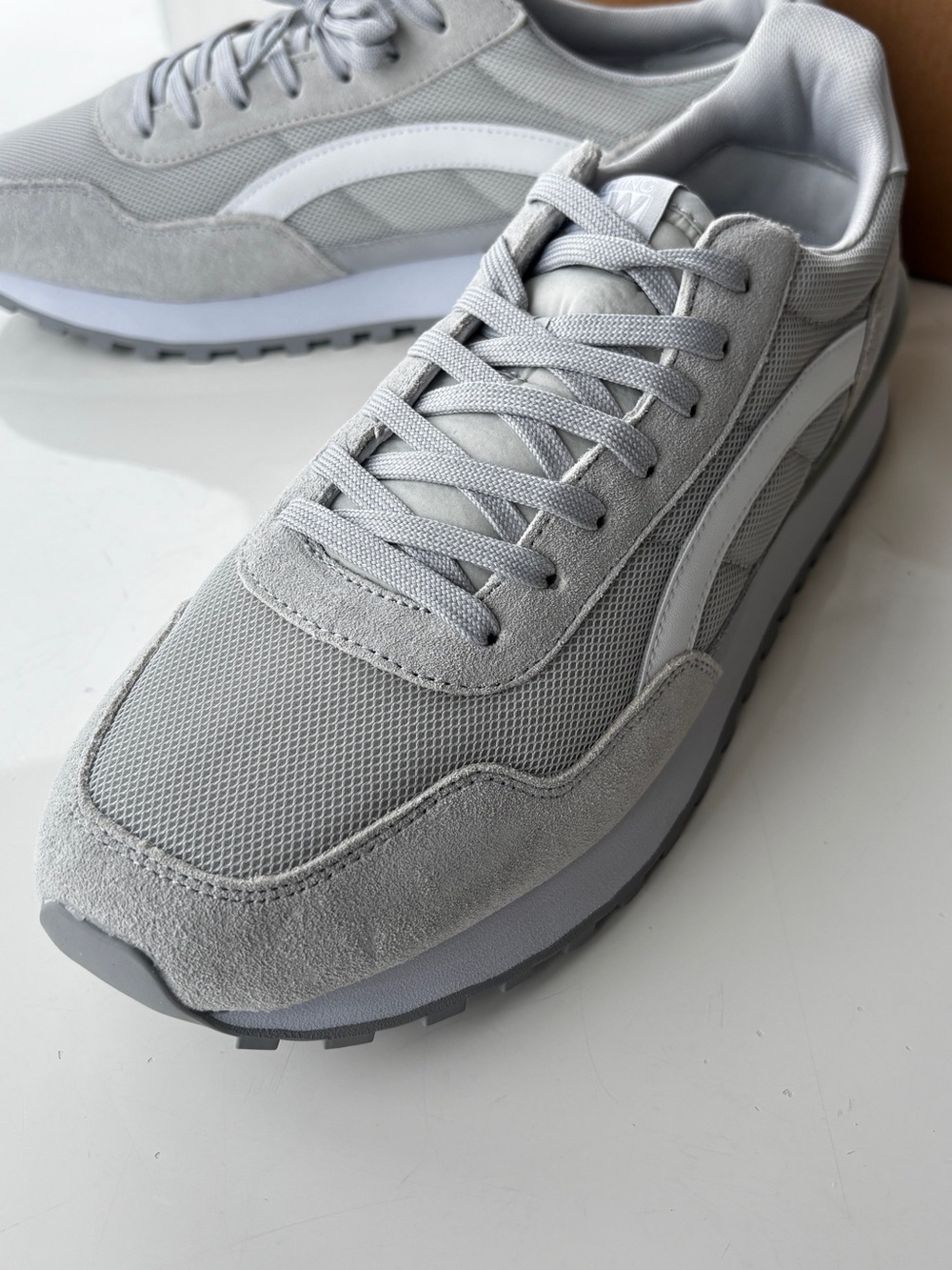 Men's Light Grey Retro Runner Sneakers